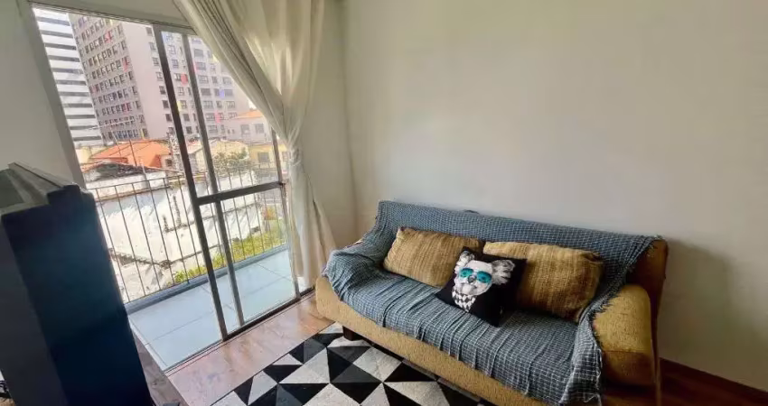 300m metrô são judas  2 dormitórios, varanda e 1 vaga!