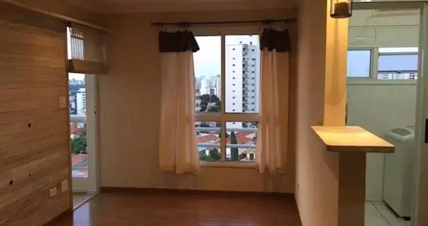 Apartamento aconchegante à venda - estilo rústico e vista deslumbrante!