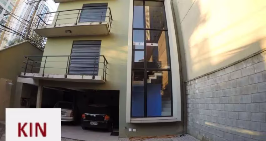 Imóvel de luxo no campo belo: casa com 10 quartos, 10 suítes, 12 banheiros e 8 vagas de garagem, em são paulo-sp