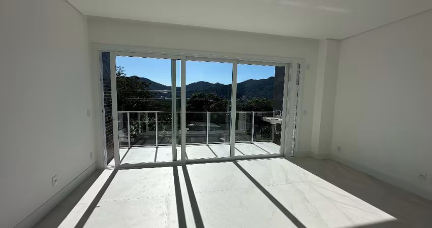 Apartamento de 3 suites, novo,  no Joao Paulo
