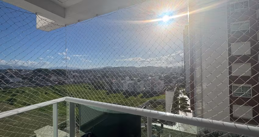 Apartamento no Novo Estreito com 3 suítes