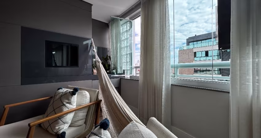 Apartamento à venda com 3 quartos (1 suíte) no Centro