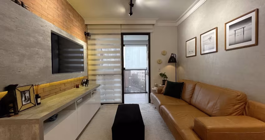 Apartamento 2 quartos (1 suíte), 1 vaga + depósito no bairro Trindade