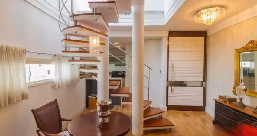 Cobertura triplex com 3 suítes e 2 vagas no Centro
