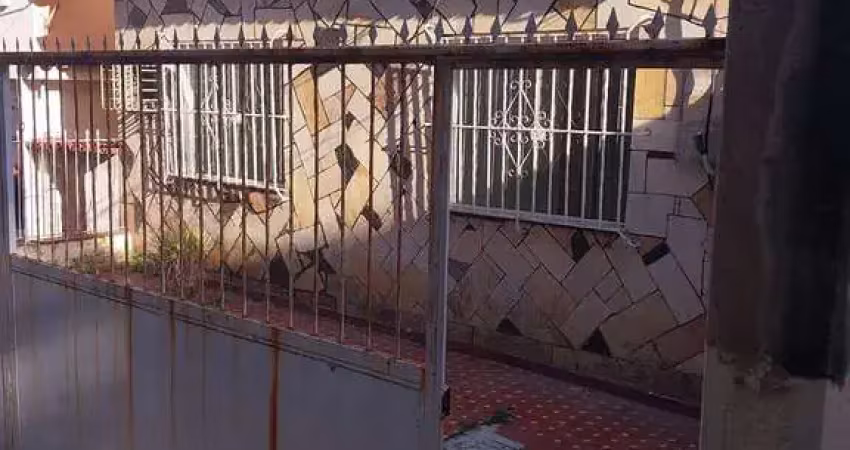 Excelente casa de vila para aluguel – rua cristóvão penha, piedade