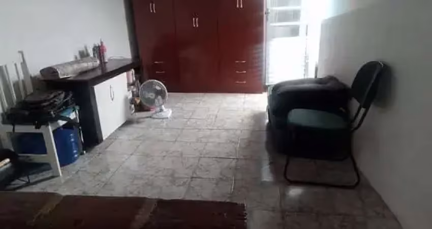 Casa com 2 quartos à venda no Centro, Poá 