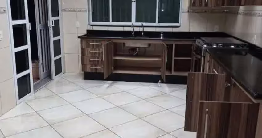 Casa a venda com 3 dormitórios, sendo 1 suite,  2 vagas,  em parque santa laura por r$ 530.000.  imóvel residencial em ferraz de vasconcelos/sp.