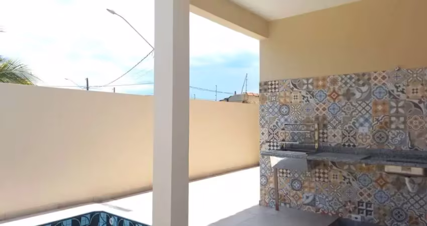 Casa á venda com 3 dormitórios, sendo 1 suíte,  2 vagas,  em estância balneária tupy por r$ 449.000.  imóvel residencial em itanhaém/sp.