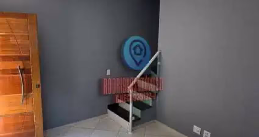 Lindo sobrado á venda com 2 suites na vila monte santo, são paulo, por r$ 330.000. oportunidade imperdível!