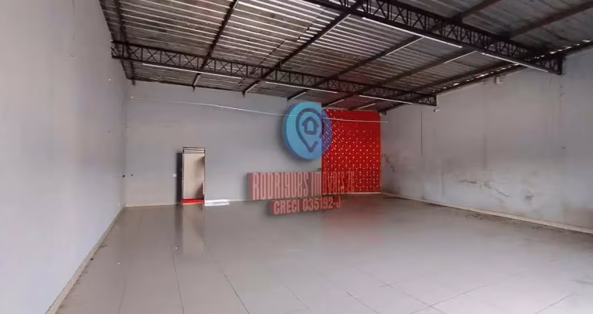 Terreno à venda com salão comercial + casa independente