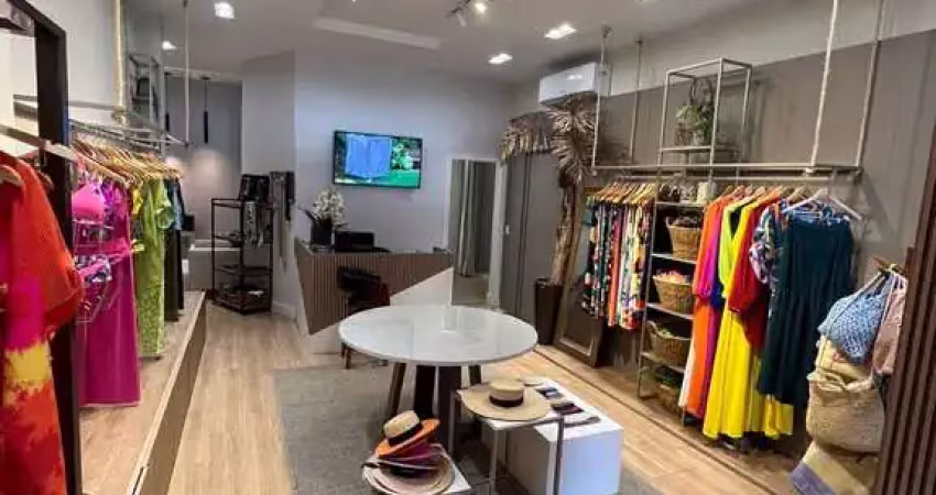 Vende-se ponto comercial e instalações para loja de confecção