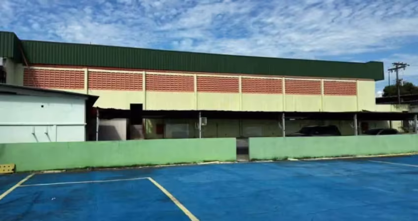 Complexo e galpão localizado no bairro cachuerinha, próximo da av. sete de setembro, com localização tranquila e acessível. ideal para indústria, comércios e colégios etc…