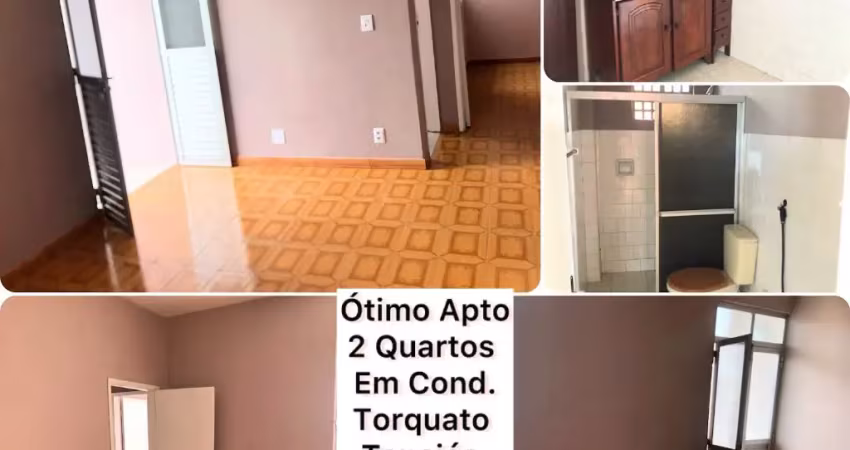 Apto em condomínio sem aberto, localizado no cond. joão bosco, ao lado do supermercado vitória da av. torquato tapajós.