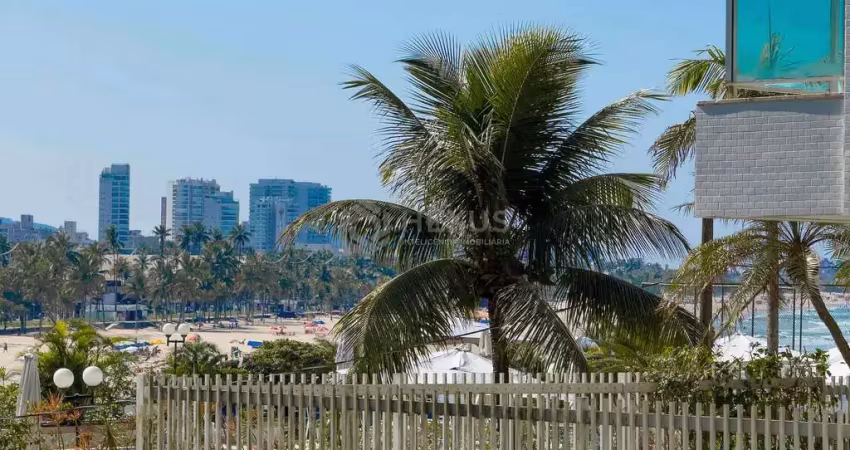 Apartamento com varanda e vista mar a uma quadra da praia das pitangueiras à venda, guarujá-sp