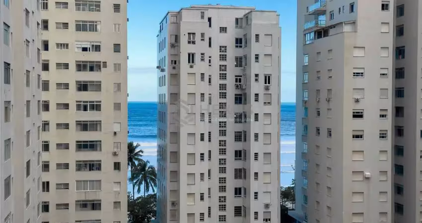 Apartamento com varanda e vista mar a uma quadra da praia das pitangueiras de 3 quartos, 1 vaga, gu