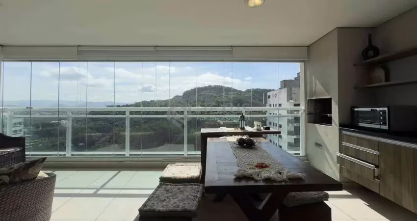 Apartamento com varanda gourmet em prédio novo com lazer a uma quadra da praia das astúrias de 3 qu