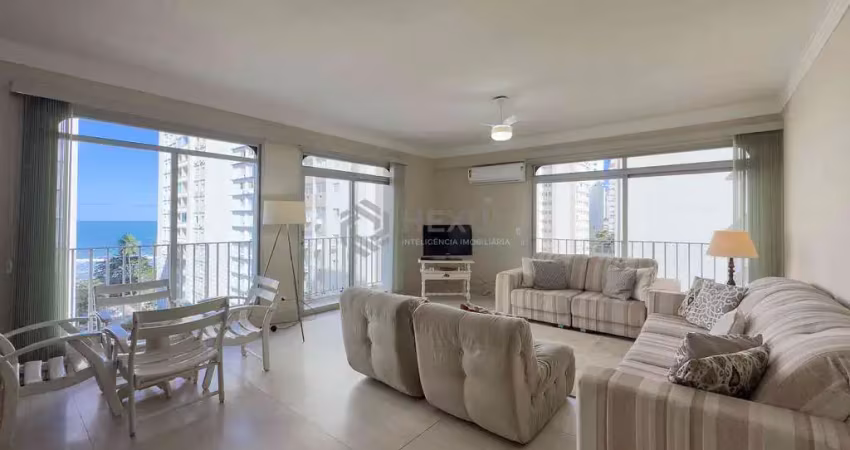 Apartamento com varanda e vista mar a uma quadra da praia das pitangueiras de 3 quartos (1 suíte),