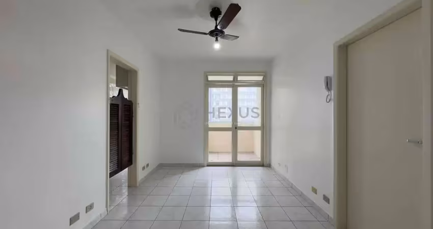 Apartamento com varanda e vista livre a uma quadra da praia das pitangueiras de 3 quartos (1 suíte)