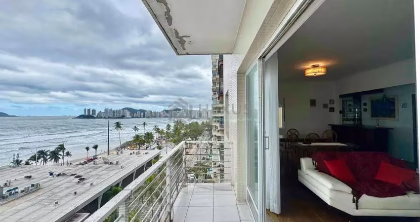 Apartamento com varanda na beira mar da praia das pitangueiras de 4 quartos (1 suíte)  com 1 vaga,