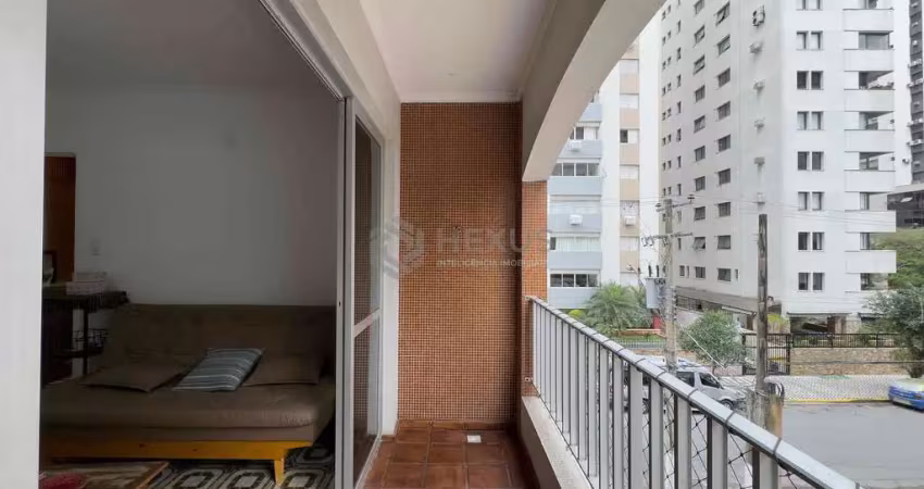 Apartamento com varanda a duas quadras da praia das pitangueiras, guarujá-sp - 1 quarto, 1 vaga | h
