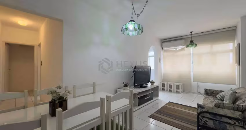 Apartamento mobiliado a duas quadras da praia das pitangueiras, guaruja | hexus inteligência imobil