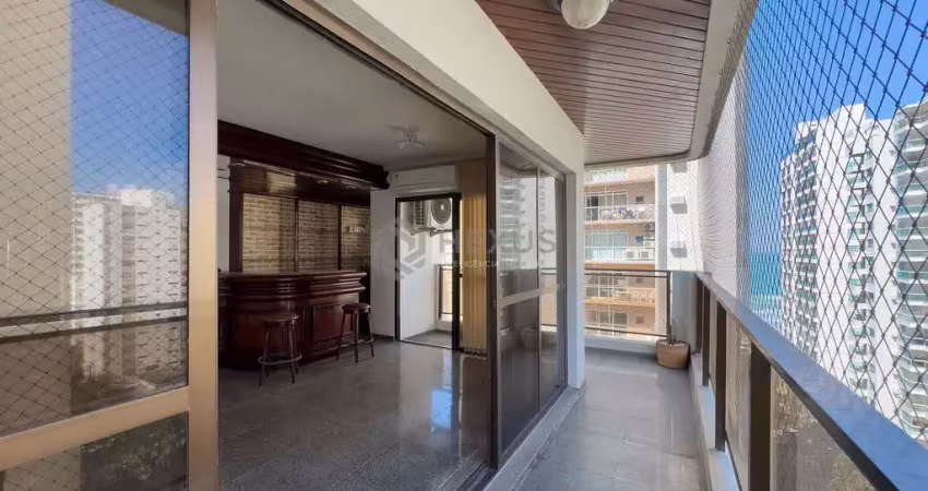 Apartamento com varanda, vista mar, lazer, praia das pitangueiras, guaruja | hexus