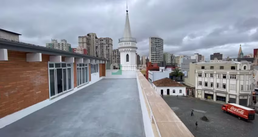 Sala com varandão no largo da ordem em frente ao chafariz