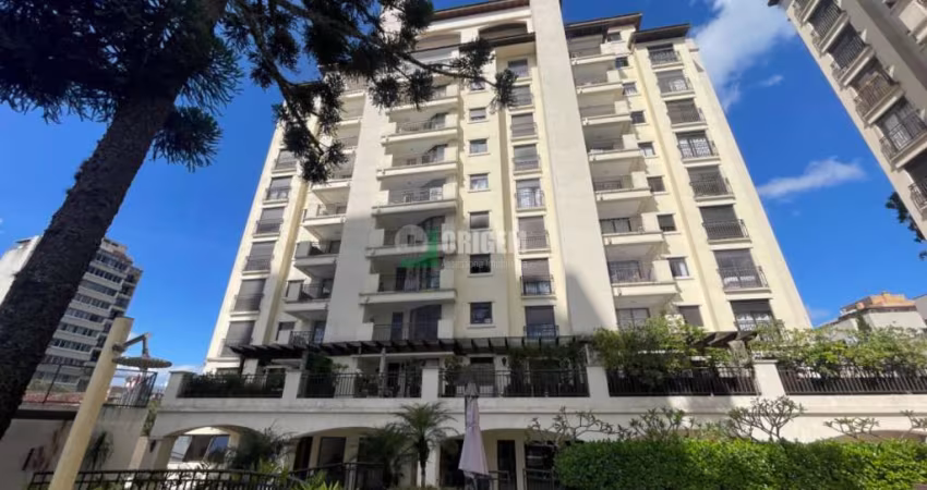Apartamento em Centro - Curitiba, PR