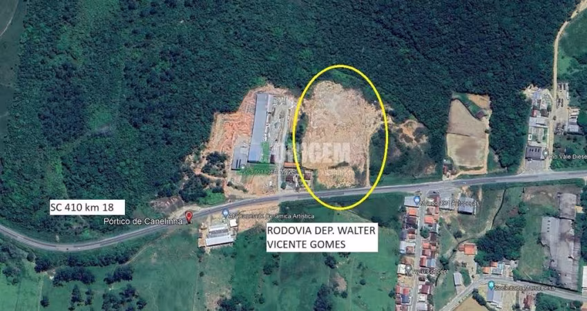 Terreno com 28.897,66m2 em Canelinha-SC.
