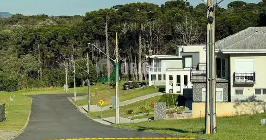 Terreno em condomínio em alto padrão em Piraquara.