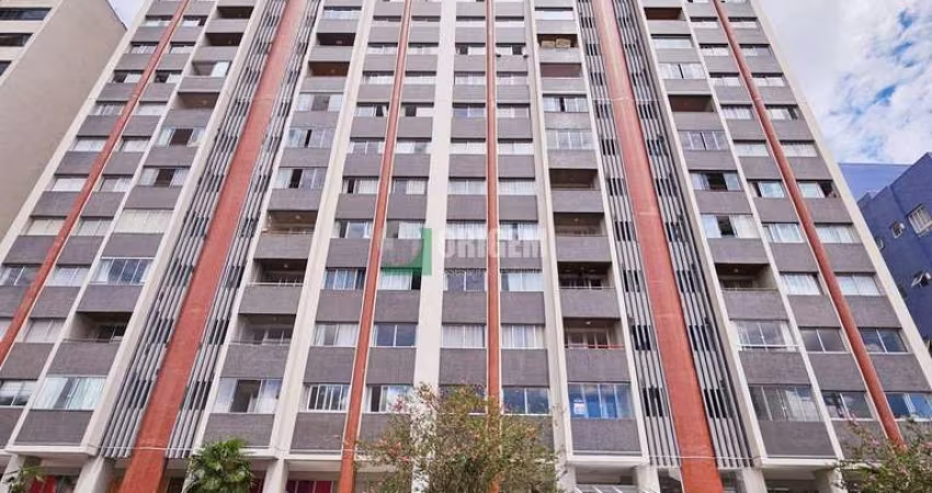 Apartamento em Rebouças - Curitiba, PR