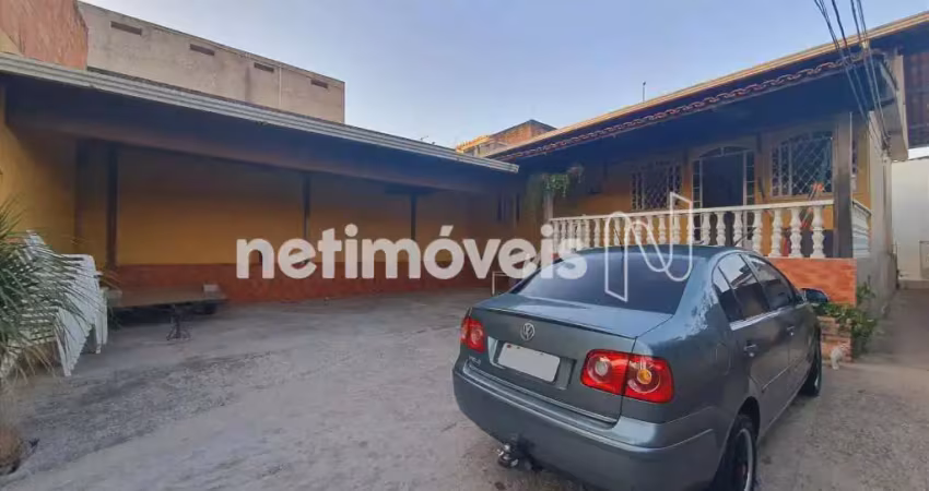 Casa com 3 quartos à venda na Rua Palmares, Laranjeiras, Betim