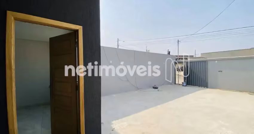 Casa com 2 quartos à venda na Rua das Quaresmeiras, Vila Verde, Betim