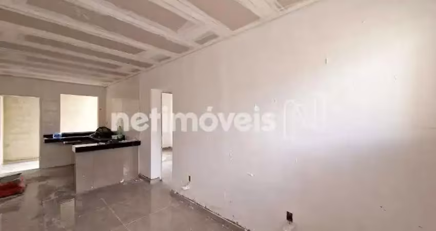 Casa com 2 quartos à venda na Rua das Quaresmeiras, Vila Verde, Betim