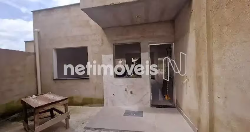Casa com 2 quartos à venda na Rua das Quaresmeiras, Vila Verde, Betim