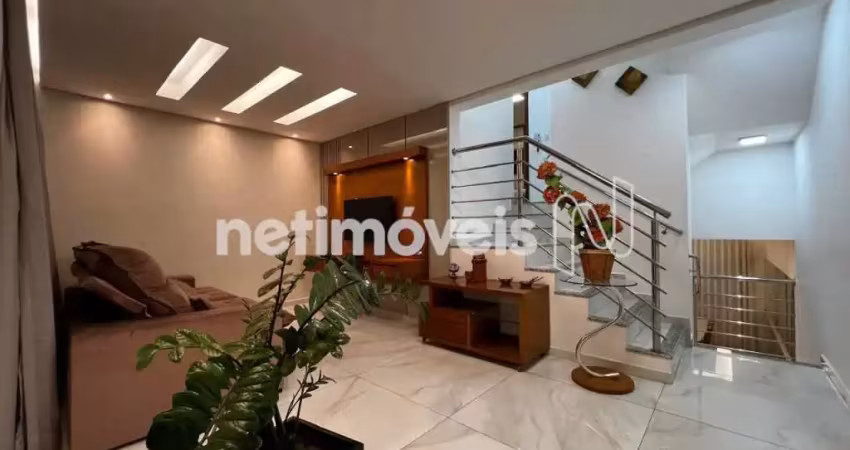 Casa com 3 quartos para alugar na Rua Benedito José das Neves, São Gonçalo, Contagem