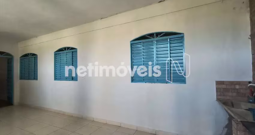 Casa com 3 quartos para alugar na Rua Sodré, São João, Betim