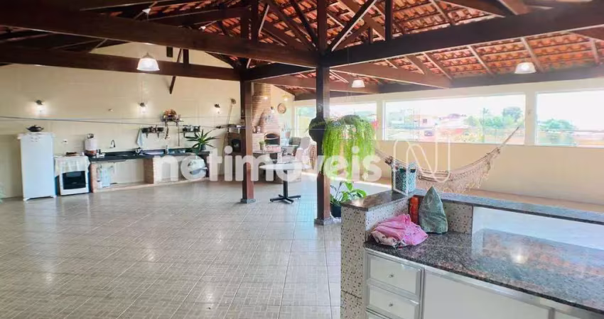 Casa com 4 quartos à venda na Rua Goiânia, Niterói, Betim
