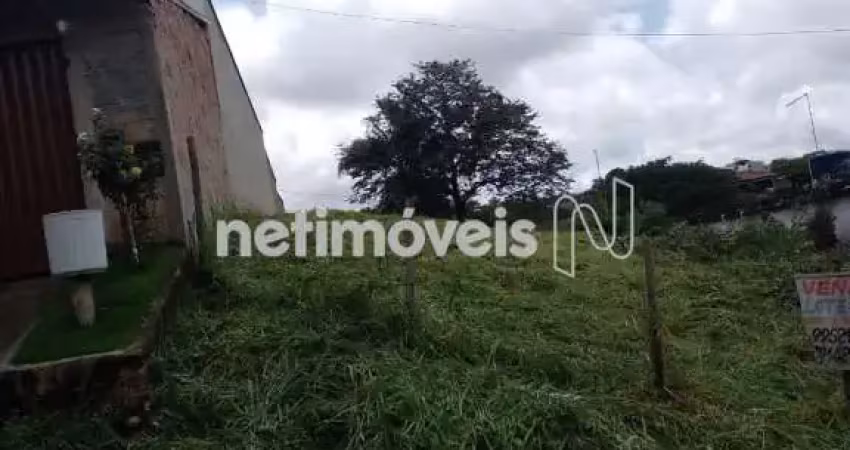 Terreno à venda na Rua Professora Igênia Moreira da Silva, Residencial Lagoa, Betim