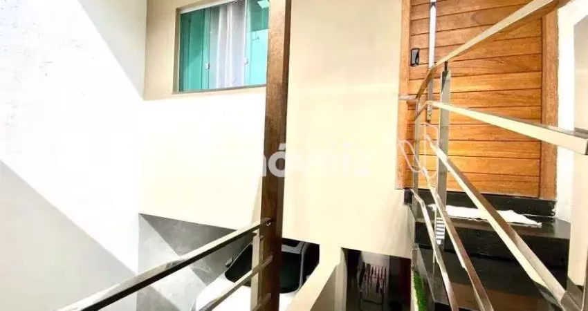 Casa com 3 quartos à venda no Monte Verde, Betim 