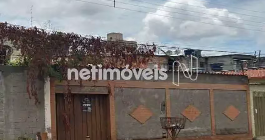 Casa com 2 quartos à venda na Rua Alagoas, Vila Universal, Betim