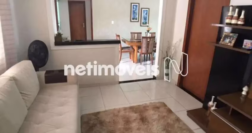 Casa com 3 quartos à venda na Vila Universal, Betim 