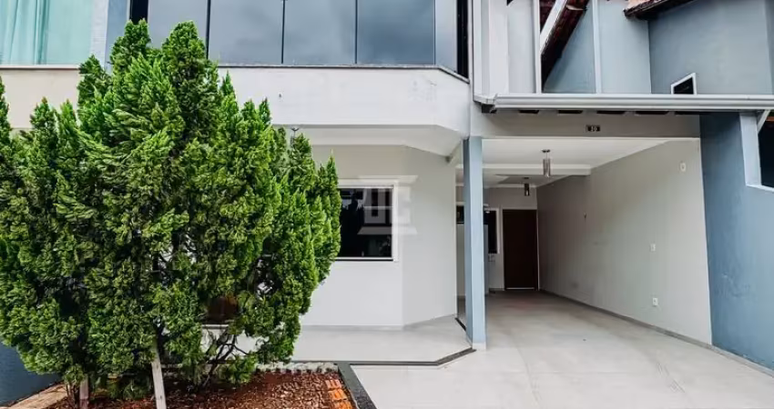Ille de france: sobrado exclusivo à venda com 3 quartos, 2 banheiros, 2 vagas e 136m² por r$ 650.000