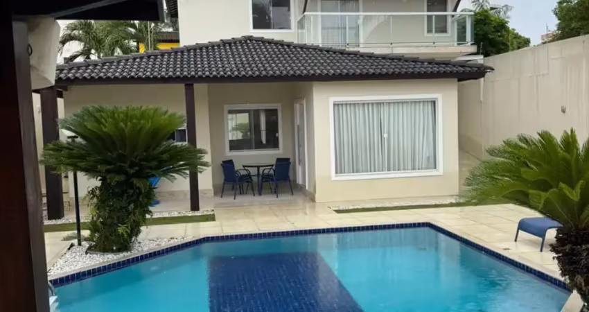 Excelente imóvel alto padrão entre ipitanga e villas do atlântico a 500 metros da praia para aluguel ou venda.