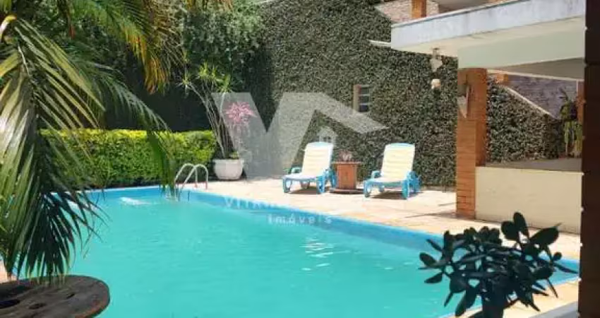 Casa à venda na vila esperança, 3 quartos (1 suíte), piscina, churrasqueira, 5 vagas a 50m do metrô guilhermina-esperança.
