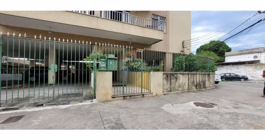 Apartamento charme em tauá: 2q, 2b, varanda e jardim