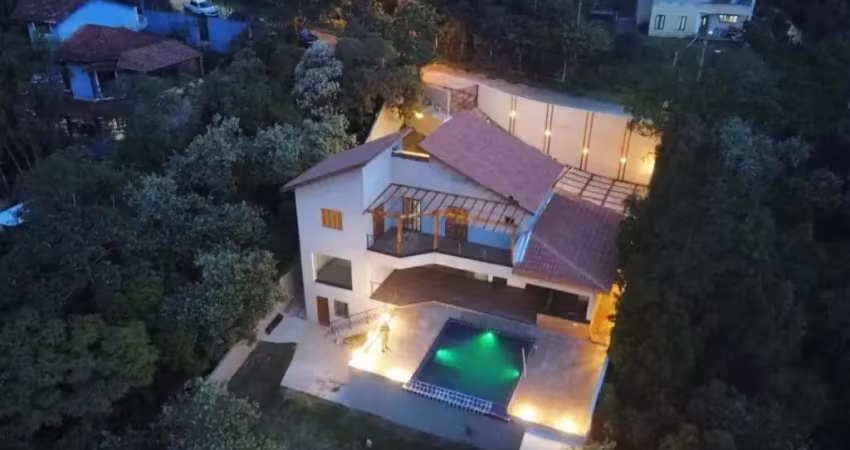 Bela casa, com vista incrível para a represa, em condomínio - mairiporã!