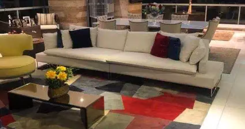 Apartamento para venda tem 244 metros quadrados com 3 quartos