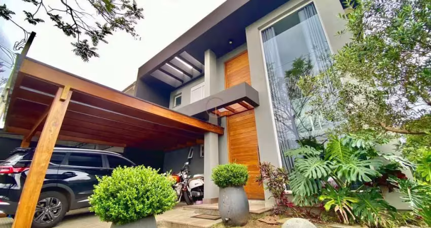 Sobrado com 3 dorm-suíte - piscina - terreno com 400 m²