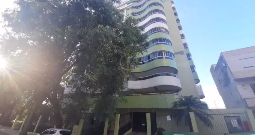 Apartamento alto padrão; suíte e 3 vagas privativas!